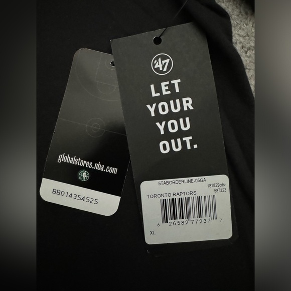 NBA NWT TORONTO RAPTORS Black Logo T Shirt in XL - Picture 5 of 9